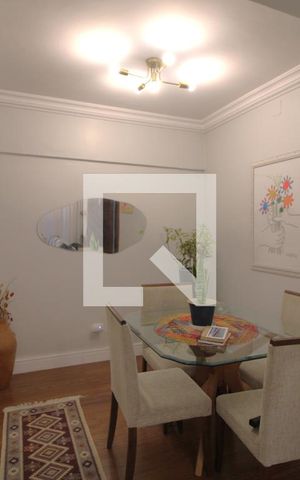 Casa à venda com 200m², 3 quartos e 3 vagasSala
