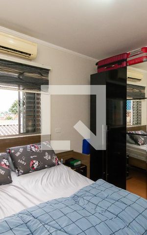 Casa à venda com 195m², 6 quartos e 2 vagasQuarto 2