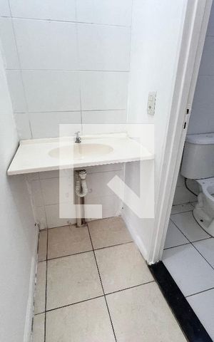 Apartamento à venda com 50m², 2 quartos e 1 vaga Apartamento à venda com 50m², 2 quartos e 1 vagaBanheiro Social