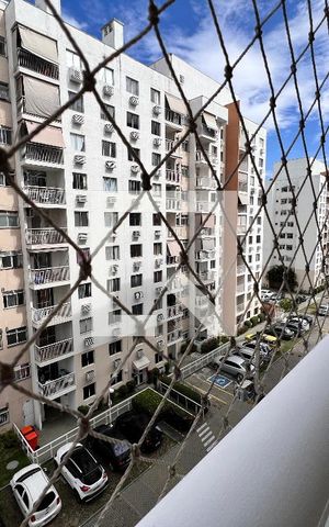 Apartamento à venda com 50m², 2 quartos e 1 vaga Apartamento à venda com 50m², 2 quartos e 1 vagaVaranda - Sala