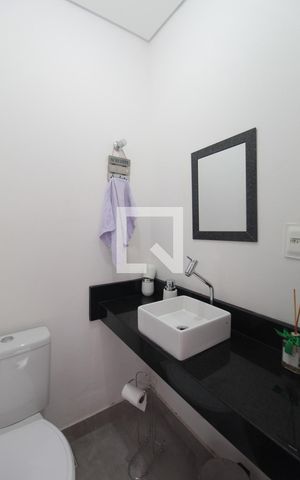 Casa à venda com 90m², 3 quartos e 1 vagaLavabo