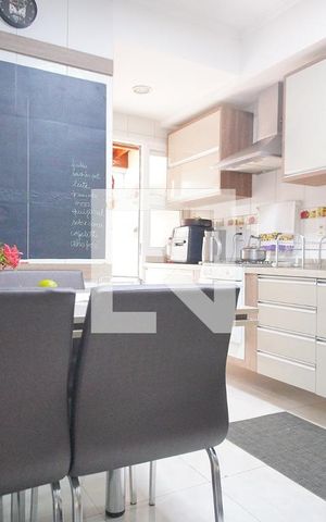 Casa para alugar com 250m², 3 quartos e 3 vagasCozinha