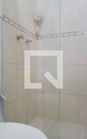Casa para alugar com 250m², 3 quartos e 3 vagasBanheiro Corredor