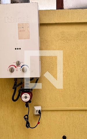 Apartamento à venda com 250m², 5 quartos e 2 vagas Apartamento à venda com 250m², 5 quartos e 2 vagasÁrea de Serviço