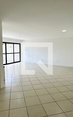 Apartamento à venda com 250m², 5 quartos e 2 vagas Apartamento à venda com 250m², 5 quartos e 2 vagasSala