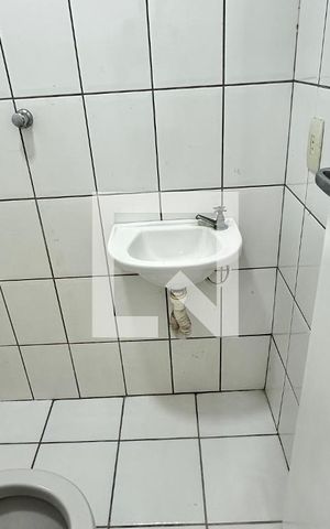 Apartamento à venda com 250m², 5 quartos e 2 vagas Apartamento à venda com 250m², 5 quartos e 2 vagasBanheiro de serviço