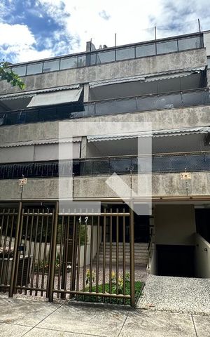 Apartamento à venda com 250m², 5 quartos e 2 vagas Apartamento à venda com 250m², 5 quartos e 2 vagasPlaquinha