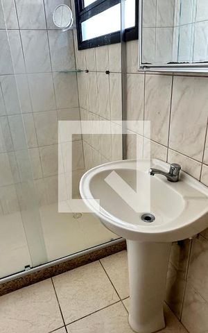 Apartamento à venda com 250m², 5 quartos e 2 vagas Apartamento à venda com 250m², 5 quartos e 2 vagasQuarto 3