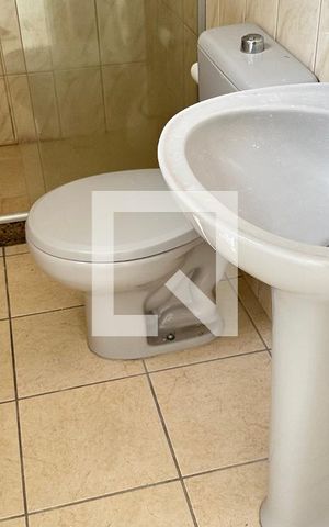 Apartamento à venda com 250m², 5 quartos e 2 vagas Apartamento à venda com 250m², 5 quartos e 2 vagasBanheiro de serviço