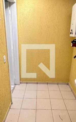 Apartamento à venda com 250m², 5 quartos e 2 vagas Apartamento à venda com 250m², 5 quartos e 2 vagasÁrea de Serviço