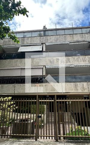 Apartamento à venda com 250m², 5 quartos e 2 vagas Apartamento à venda com 250m², 5 quartos e 2 vagasFachada