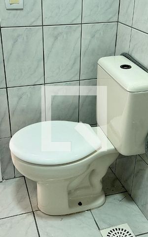 Apartamento à venda com 250m², 5 quartos e 2 vagas Apartamento à venda com 250m², 5 quartos e 2 vagasBanheiro