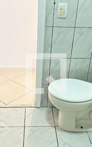Apartamento à venda com 250m², 5 quartos e 2 vagas Apartamento à venda com 250m², 5 quartos e 2 vagasBanheiro