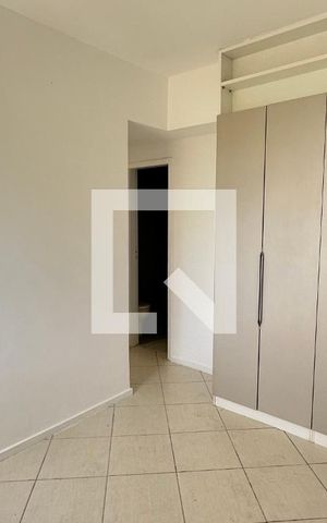 Apartamento à venda com 250m², 5 quartos e 2 vagas Apartamento à venda com 250m², 5 quartos e 2 vagasQuarto 5