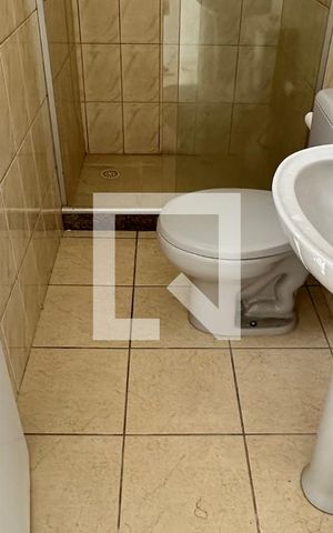 Apartamento à venda com 250m², 5 quartos e 2 vagas Apartamento à venda com 250m², 5 quartos e 2 vagasBanheiro de serviço
