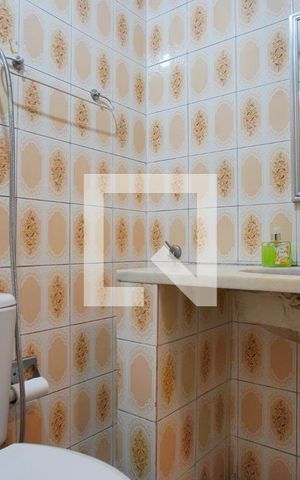 Casa à venda com 125m², 4 quartos e sem vagaBanheiro da Suíte