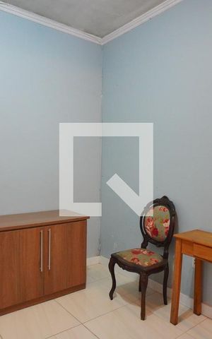 Casa à venda com 125m², 4 quartos e sem vagaSuíte