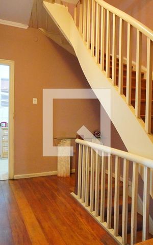 Casa à venda com 125m², 4 quartos e sem vagaHall