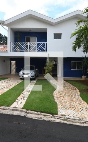 Casa de condomínio à venda com 480m², 4 quartos e 4 vagasFachada