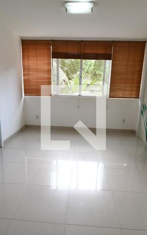 Casa de condomínio à venda com 480m², 4 quartos e 4 vagasCopa