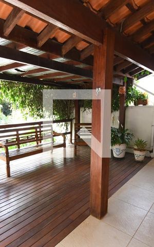 Casa de condomínio à venda com 480m², 4 quartos e 4 vagasSala - Deck