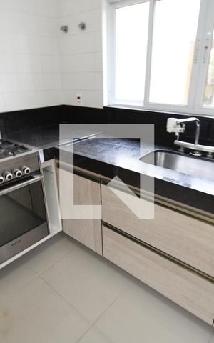 Casa de condomínio à venda com 480m², 4 quartos e 4 vagasCozinha