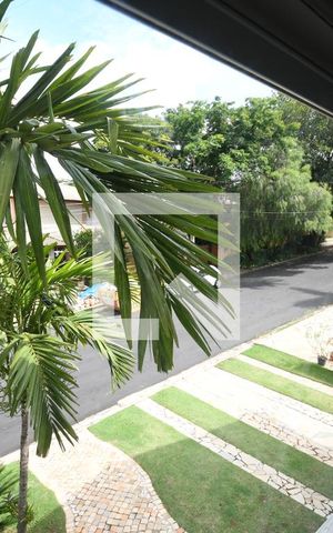Casa de condomínio à venda com 480m², 4 quartos e 4 vagasQuarto 2 - Vista