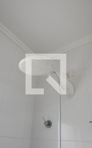 Casa de condomínio à venda com 480m², 4 quartos e 4 vagasBanheiro 2