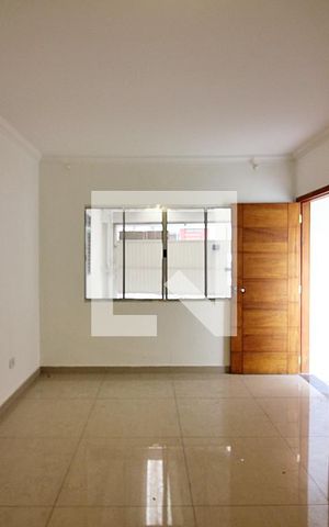 Casa à venda com 185m², 4 quartos e 2 vagasSala