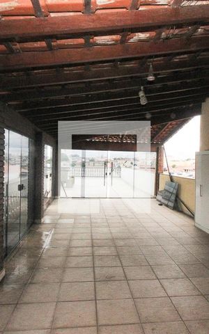 Casa à venda com 260m², 3 quartos e 2 vagasTerraço