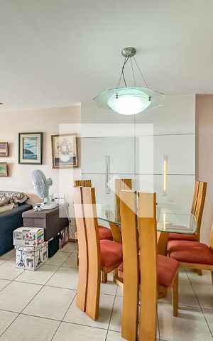Apartamento à venda com 87m², 3 quartos e 1 vagaSala