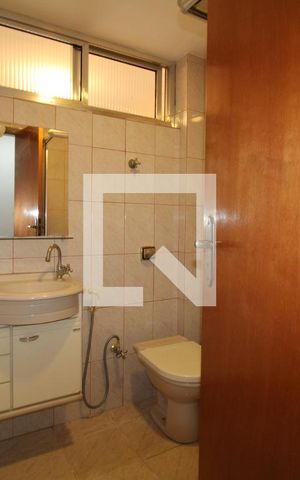Apartamento à venda com 68m², 2 quartos e sem vagaBanheiro