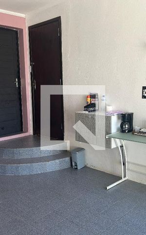 Casa à venda com 180m², 3 quartos e 3 vagasSala