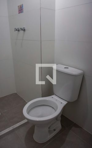 Apartamento à venda com 74m², 2 quartos e 1 vaga Apartamento à venda com 74m², 2 quartos e 1 vagaBanheiro da Suíte 1