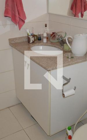 Apartamento à venda com 88m², 2 quartos e sem vagaBanheiro