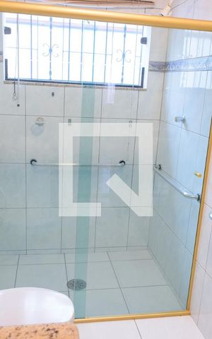 Casa de condomínio à venda com 365m², 3 quartos e 4 vagas Casa de condomínio à venda com 365m², 3 quartos e 4 vagasBanheiro Social