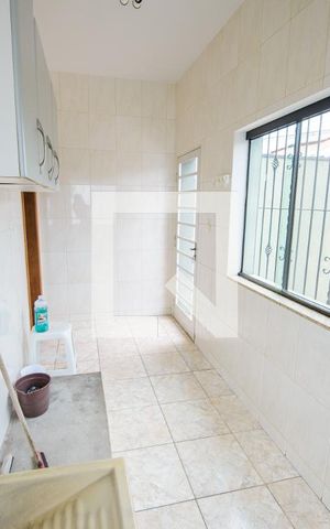 Casa de condomínio à venda com 365m², 3 quartos e 4 vagas Casa de condomínio à venda com 365m², 3 quartos e 4 vagasÁrea de Serviço