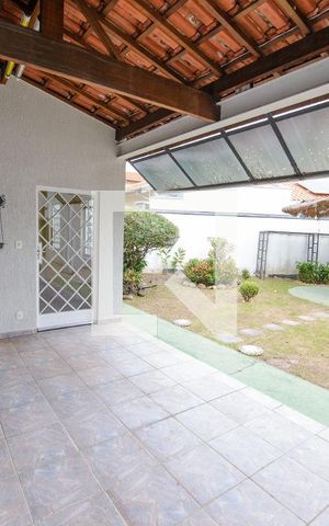 Casa de condomínio à venda com 365m², 3 quartos e 4 vagas Casa de condomínio à venda com 365m², 3 quartos e 4 vagasChurrasqueira