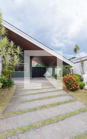 Casa de condomínio à venda com 365m², 3 quartos e 4 vagas Casa de condomínio à venda com 365m², 3 quartos e 4 vagasFachada da Casa
