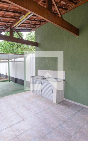 Casa de condomínio à venda com 365m², 3 quartos e 4 vagas Casa de condomínio à venda com 365m², 3 quartos e 4 vagasChurrasqueira