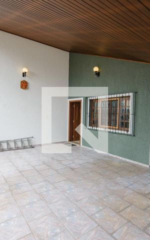 Casa de condomínio à venda com 365m², 3 quartos e 4 vagas Casa de condomínio à venda com 365m², 3 quartos e 4 vagasGaragem