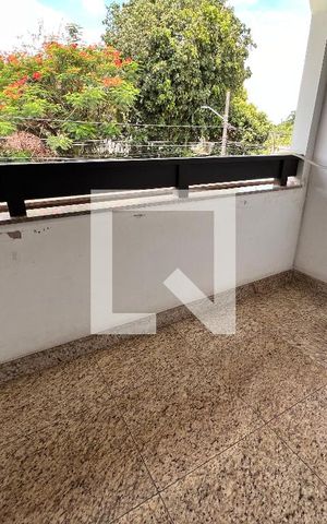 Casa de condomínio à venda com 340m², 5 quartos e 5 vagas Casa de condomínio à venda com 340m², 5 quartos e 5 vagasVaranda - Suite 01