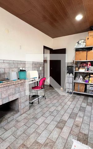 Casa de condomínio à venda com 340m², 5 quartos e 5 vagas Casa de condomínio à venda com 340m², 5 quartos e 5 vagasQuarto 4
