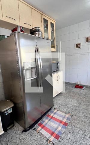 Casa de condomínio à venda com 340m², 5 quartos e 5 vagas Casa de condomínio à venda com 340m², 5 quartos e 5 vagasCozinha