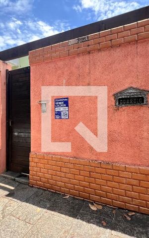 Casa de condomínio à venda com 340m², 5 quartos e 5 vagas Casa de condomínio à venda com 340m², 5 quartos e 5 vagasFachada da casa