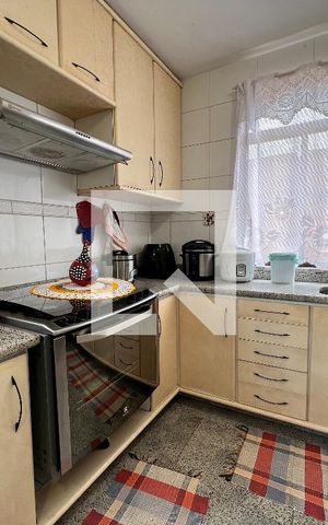 Casa de condomínio à venda com 340m², 5 quartos e 5 vagas Casa de condomínio à venda com 340m², 5 quartos e 5 vagasCozinha