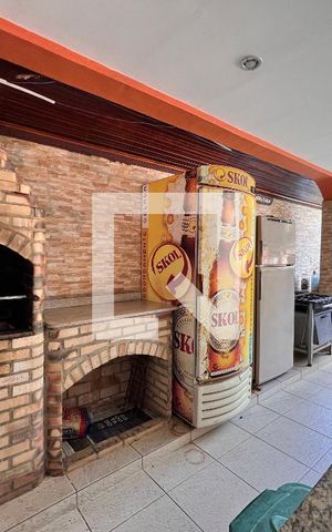 Casa de condomínio à venda com 340m², 5 quartos e 5 vagas Casa de condomínio à venda com 340m², 5 quartos e 5 vagasÁrea gourmet