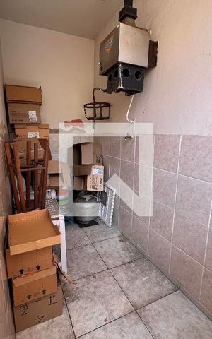 Casa de condomínio à venda com 340m², 5 quartos e 5 vagas Casa de condomínio à venda com 340m², 5 quartos e 5 vagasCanil
