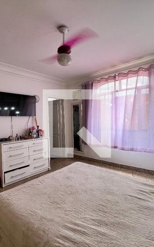 Casa de condomínio à venda com 340m², 5 quartos e 5 vagas Casa de condomínio à venda com 340m², 5 quartos e 5 vagasSuite 02
