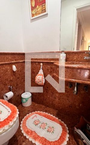Casa de condomínio à venda com 340m², 5 quartos e 5 vagas Casa de condomínio à venda com 340m², 5 quartos e 5 vagasLavabo